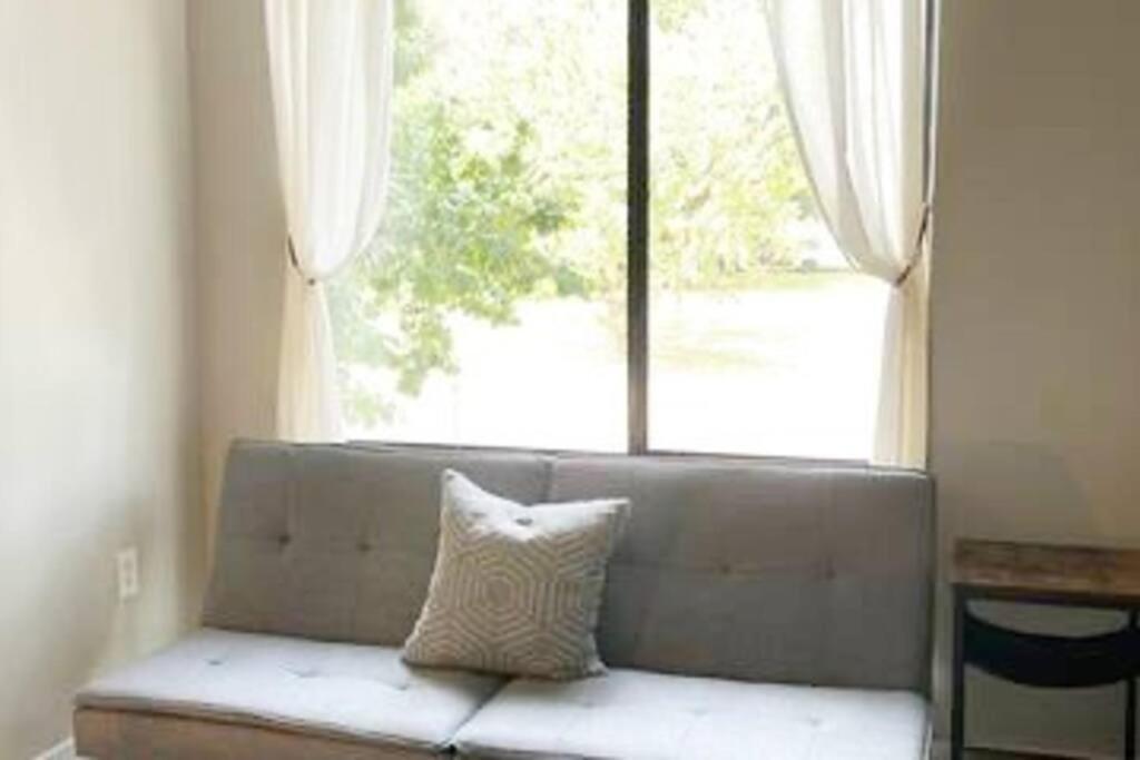 Townhouse In Uptown King Bed-Wi-Fi-Free Parking-Pool Daire Charlotte Dış mekan fotoğraf